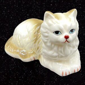 Vintage Genuine Bone China White Gray Cat Kitten Figurine Taiwan 3.5”W 2”T